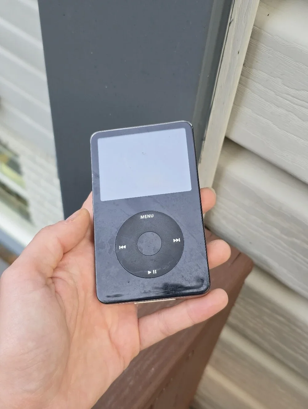 Apple iPod classic 6th Gen Gray 160 gb ipod shuffle + 5th gen ipod 80 gb READ